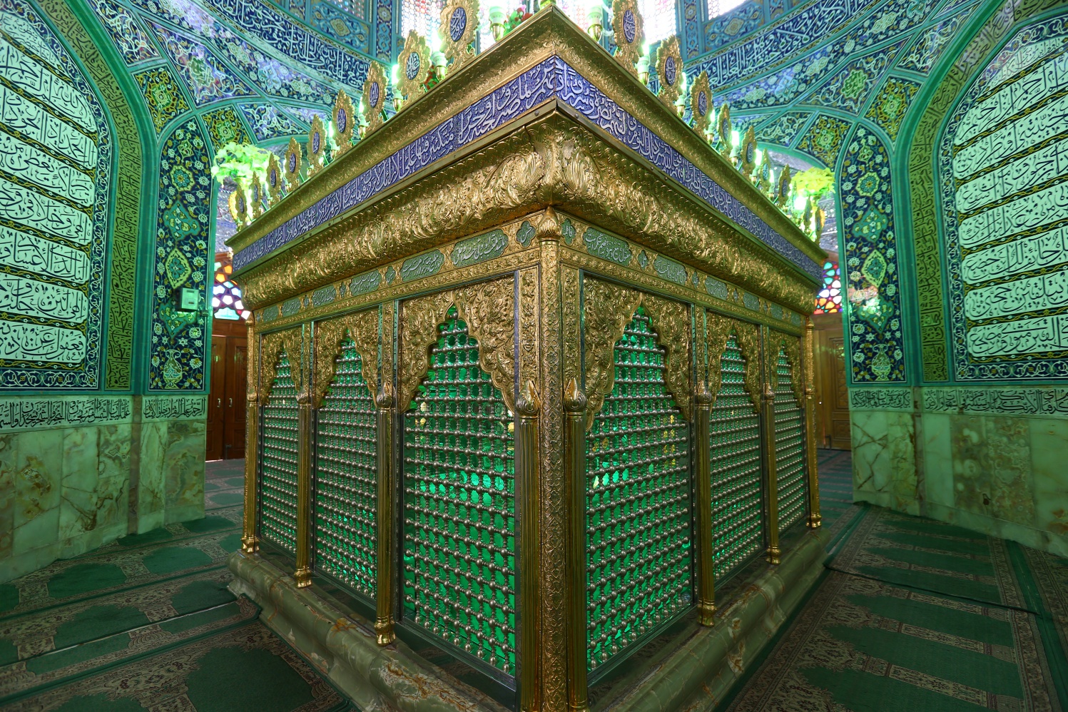 https://s16.picofile.com/file/8416863992/1B9A0059.JPG