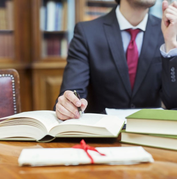 خدمات حقوقي چيست؟ خدمات حقوقي چيست؟